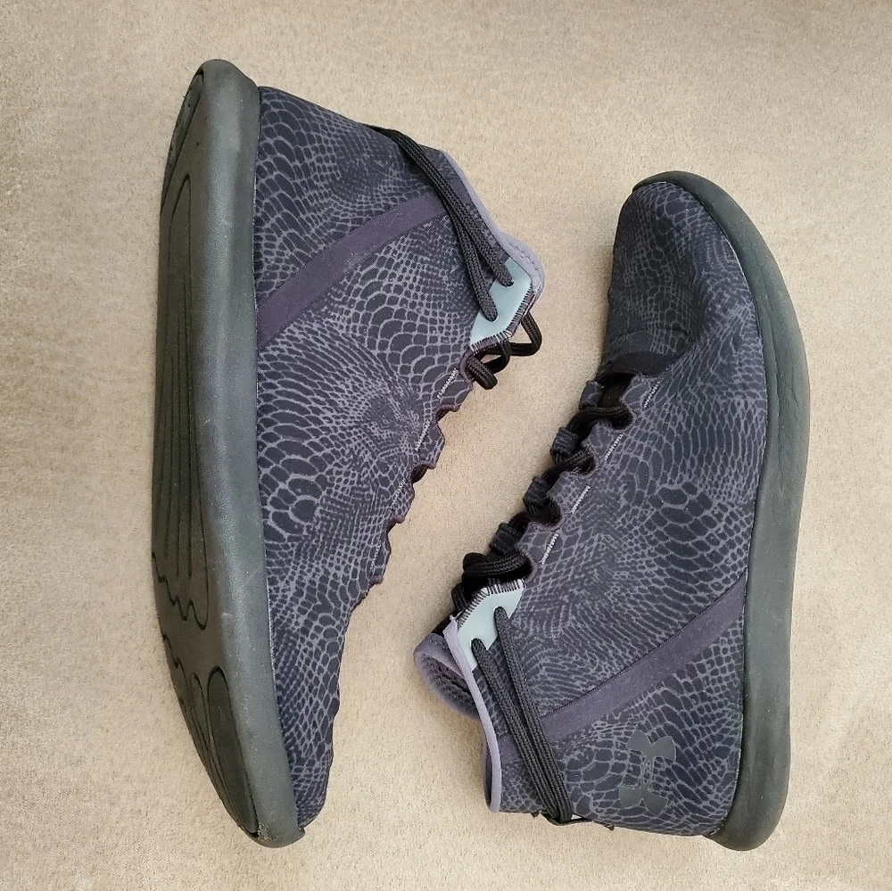 UNDER ARMOUR WOMEN SZ 6 BLACK SPEEDFORM STUDIOLUX MID 1255830-001 LACE UP SHOES